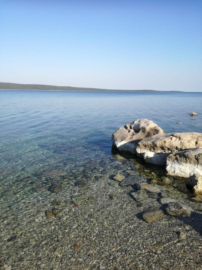 Apartman Mi نيغيزيني المظهر الخارجي الصورة